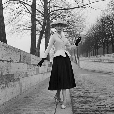 le new look de christian dior|Christian Dior new look collection 1947.